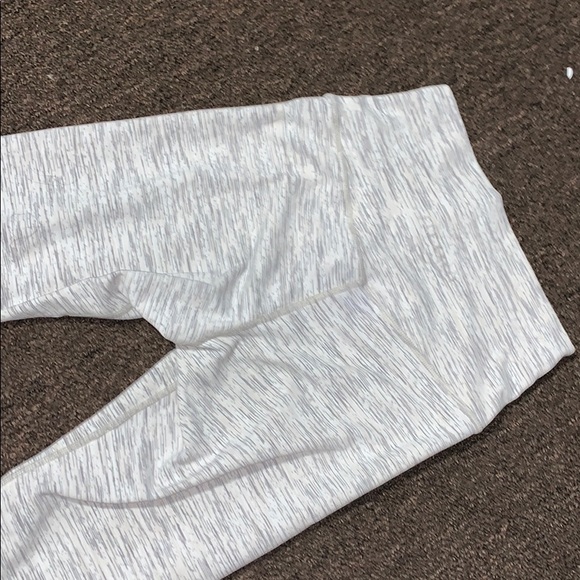 White Flexxfit HighWaisted Leggings - Picture 2 of 2